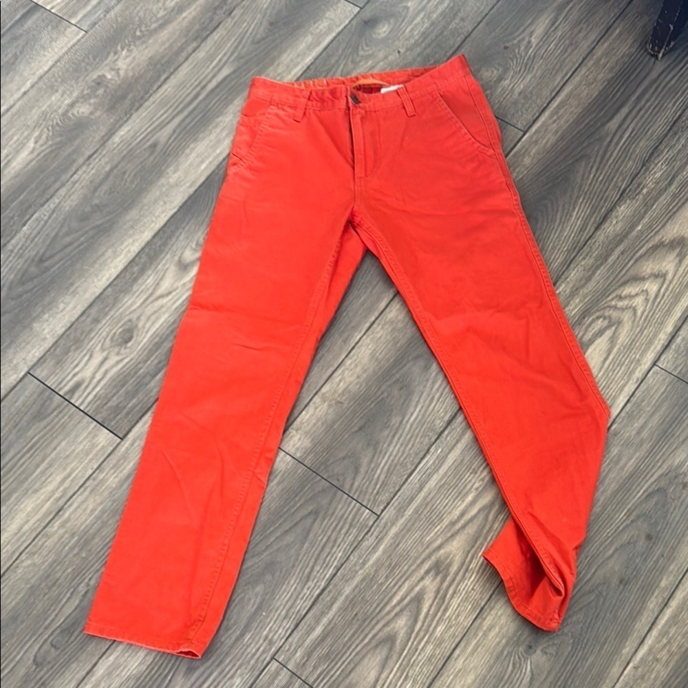 Dockers Alpha slim 
30 x 30
Orange khaki pants